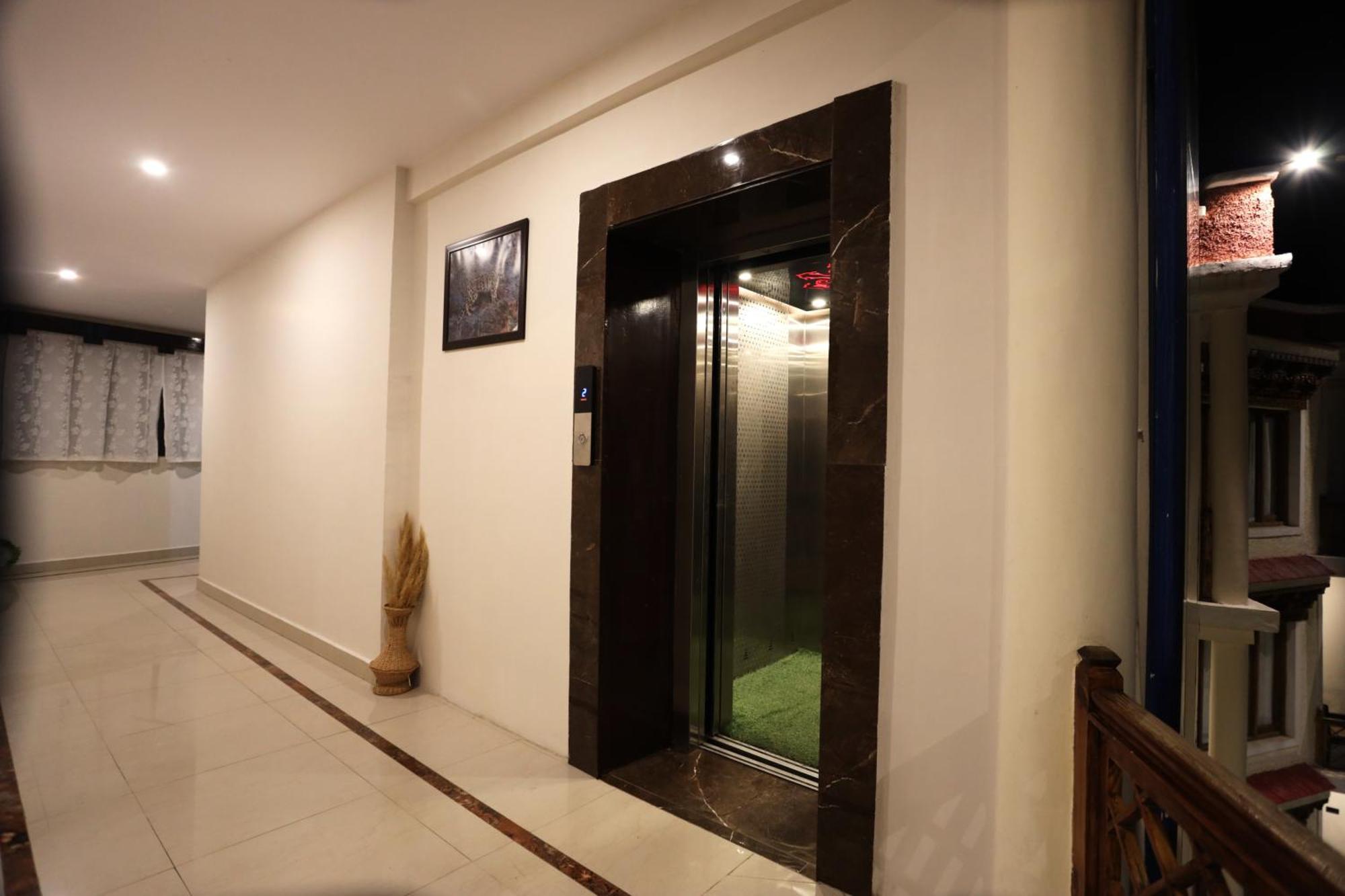Hotel Nalanda Ladakh Лех Екстер'єр фото