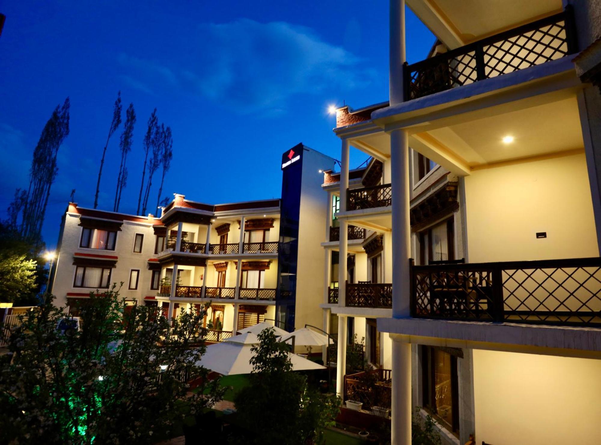 Hotel Nalanda Ladakh Лех Екстер'єр фото
