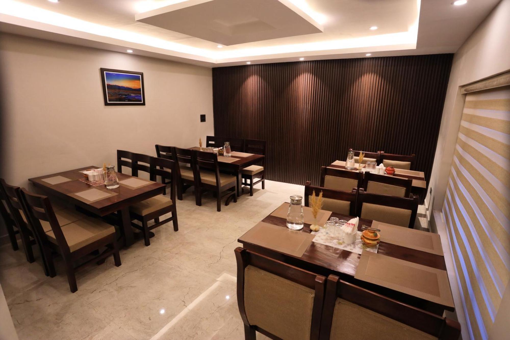 Hotel Nalanda Ladakh Лех Екстер'єр фото